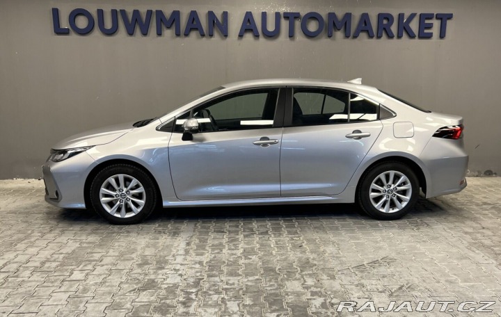 Toyota Corolla 1,5 COMFORT 2024