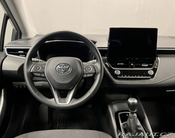 Toyota Corolla 1,5 COMFORT 2024