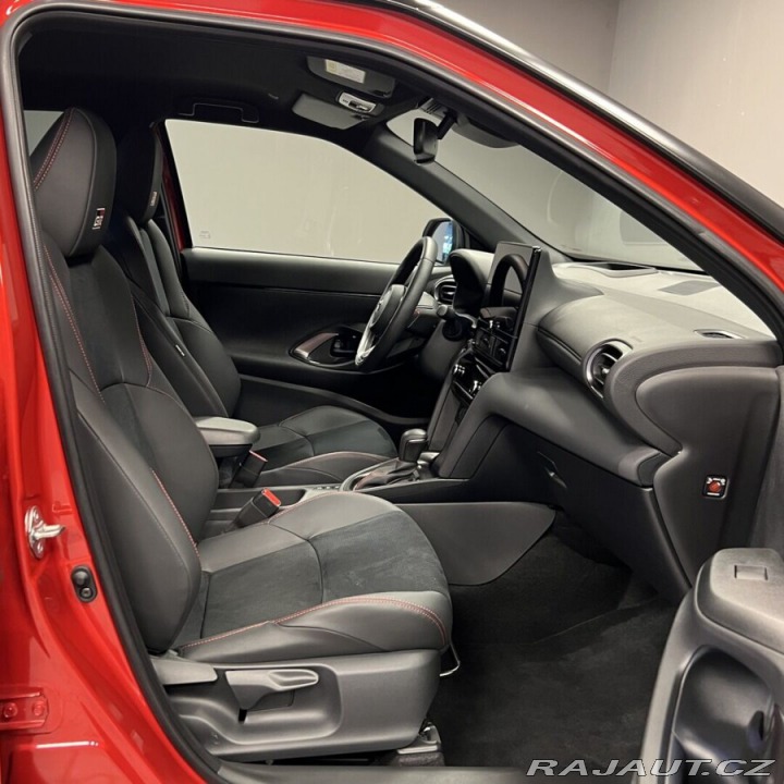 Toyota Yaris Cross 1.5 Hybrid AT GR SPORT TE 2024