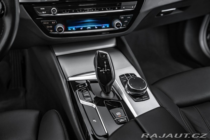 BMW 5 Head-up, nezávislé 2022