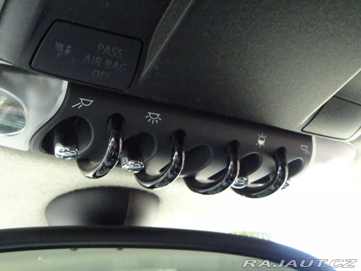 Mini One 1.6 72kW SERVIS POLOKŮŽE 2013