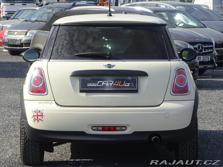 Mini One 1.6 72kW SERVIS POLOKŮŽE 2013