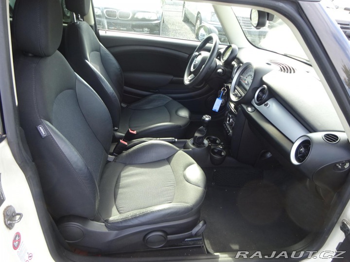 Mini One 1.6 72kW SERVIS POLOKŮŽE 2013