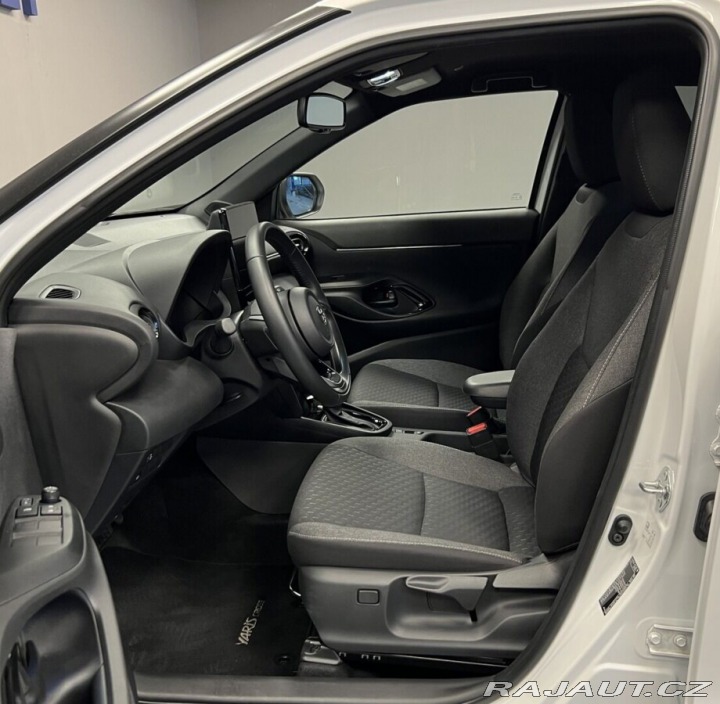 Toyota Yaris Cross 1,5 Hybrid AT Style 2026