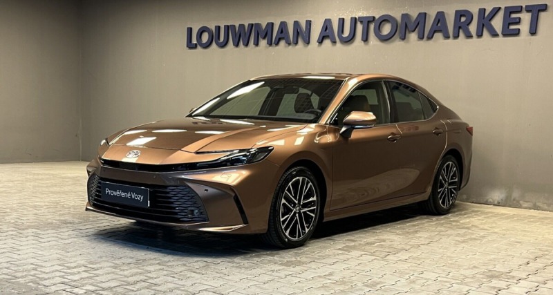 Toyota Camry 2,5 Hybrid AT Prestige
