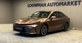 Toyota Camry 2,5 Hybrid AT Prestige