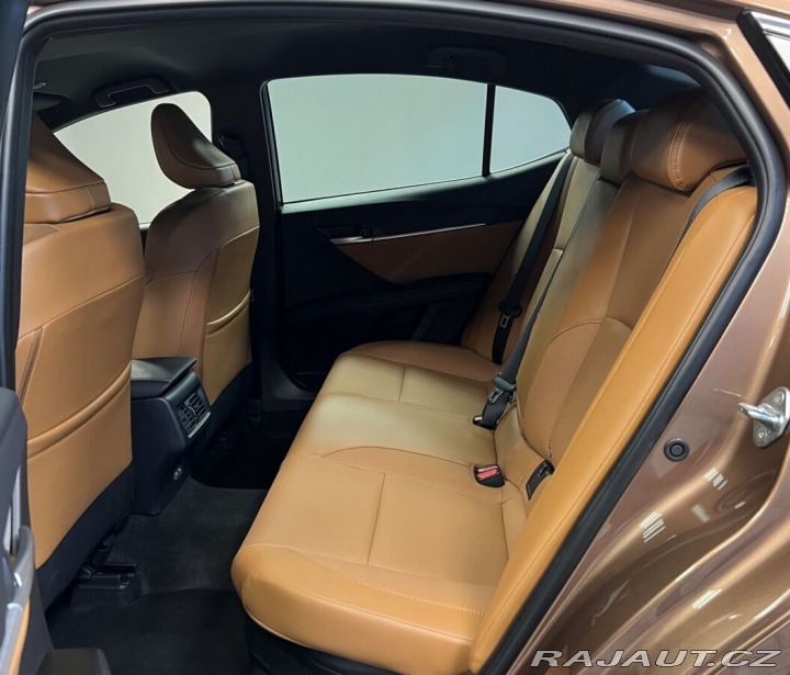 Toyota Camry 2,5 Hybrid AT Prestige 2026