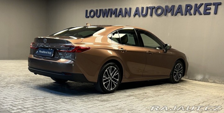 Toyota Camry 2,5 Hybrid AT Prestige 2026