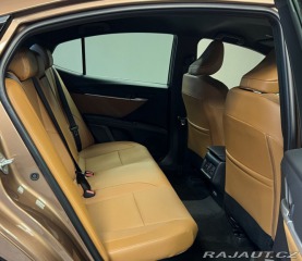 Toyota Camry 2,5 Hybrid AT Prestige 2026