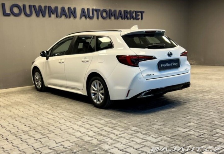 Toyota Corolla 1,8 Hybrid AT Comfort Bus 2026