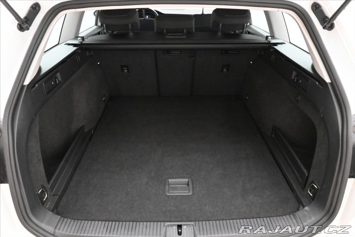Volkswagen Passat 2,0 TDI 110kW Business Zá 2021