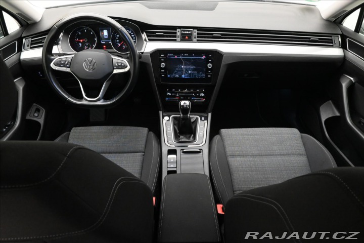 Volkswagen Passat 2,0 TDI 110kW Business Zá 2021
