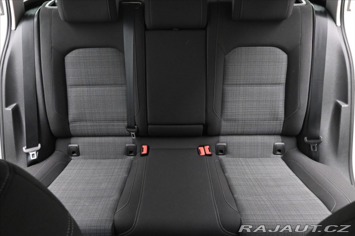 Volkswagen Passat 2,0 TDI 110kW Business Zá 2021