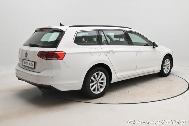 Volkswagen Passat 2,0 TDI 110kW Business Zá 2021