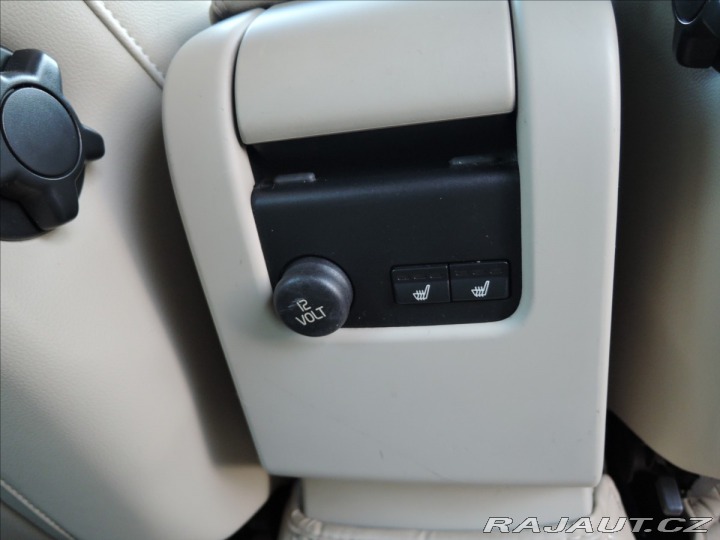 Volvo V60 2,0 D4 Aut. Navi Kůže Ser 2012