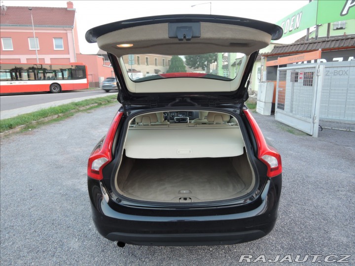 Volvo V60 2,0 D4 Aut. Navi Kůže Ser 2012
