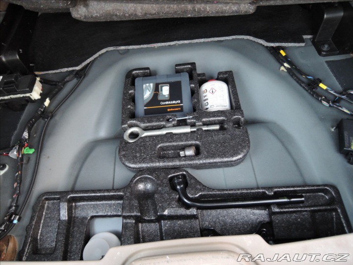 Volvo V60 2,0 D4 Aut. Navi Kůže Ser 2012