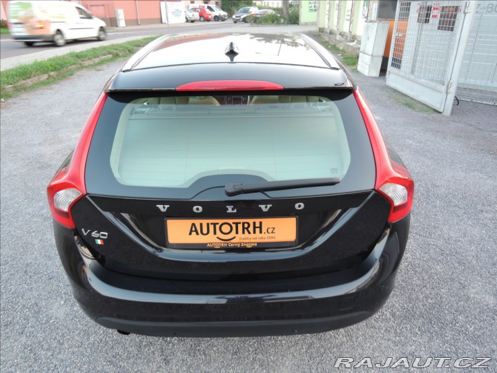Volvo V60 2,0 D4 Aut. Navi Kůže Ser 2012