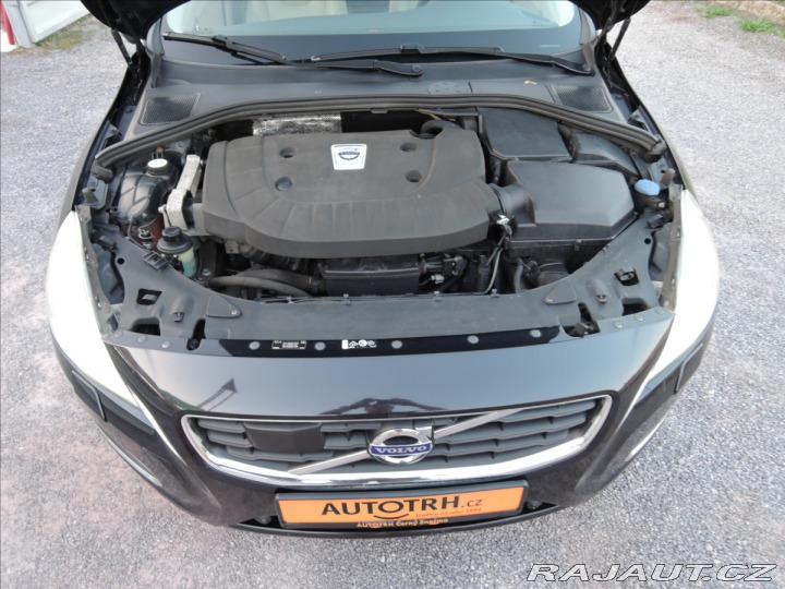 Volvo V60 2,0 D4 Aut. Navi Kůže Ser 2012