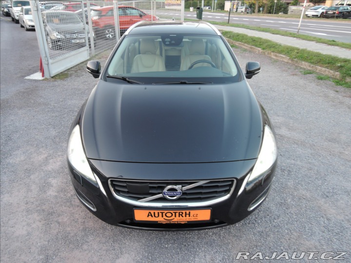 Volvo V60 2,0 D4 Aut. Navi Kůže Ser 2012