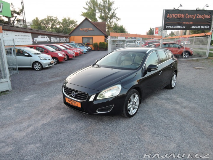 Volvo V60 2,0 D4 Aut. Navi Kůže Ser 2012