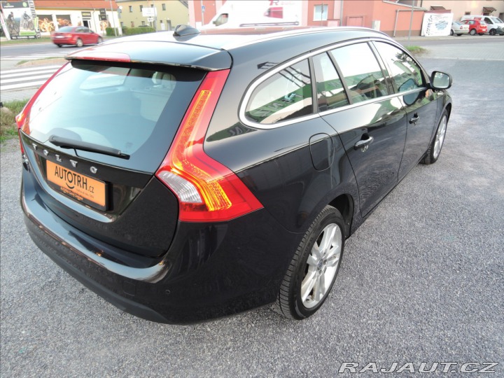 Volvo V60 2,0 D4 Aut. Navi Kůže Ser 2012