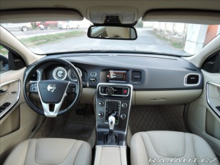 Volvo V60 2,0 D4 Aut. Navi Kůže Ser 2012
