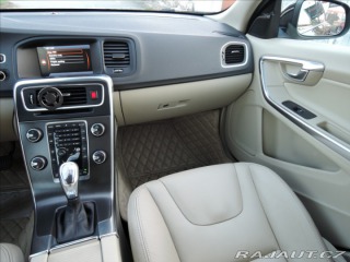 Volvo V60 2,0 D4 Aut. Navi Kůže Ser 2012