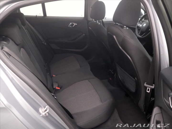BMW 1 1,5 116d 85kW Aut.klima L 2022
