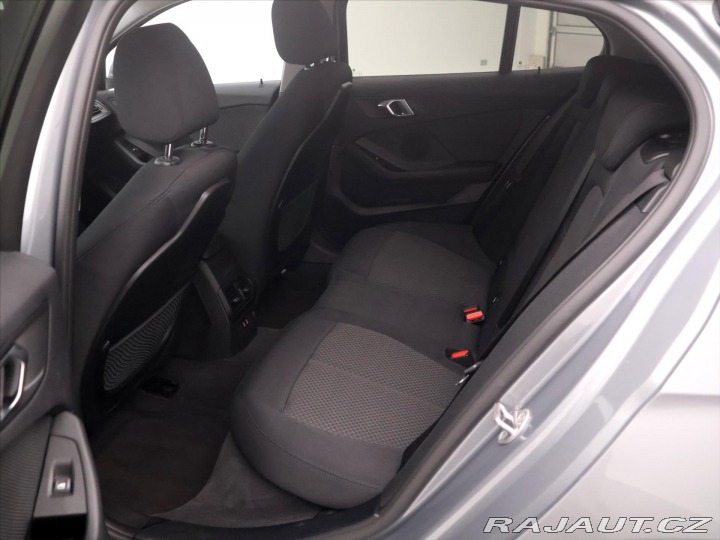 BMW 1 1,5 116d 85kW Aut.klima L 2022