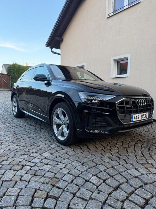 Audi Q8 3,0   50 TDI quattro S li