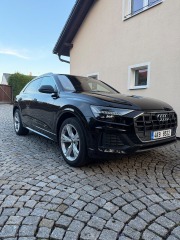 Audi Q8 3,0   50 TDI quattro S li