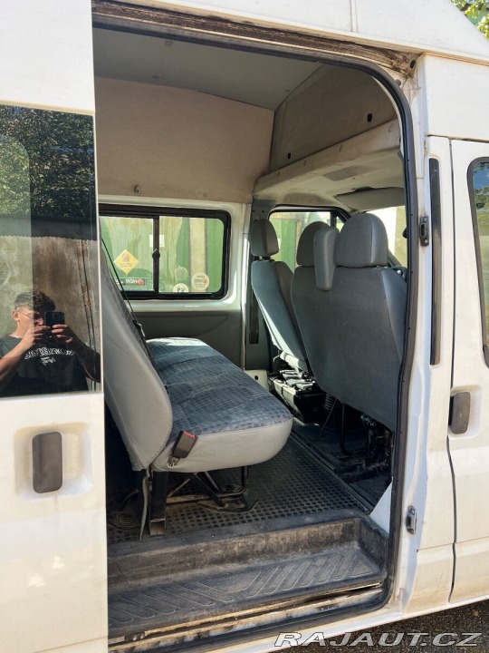 Ford Transit 6 míst 92kW Trend 2012