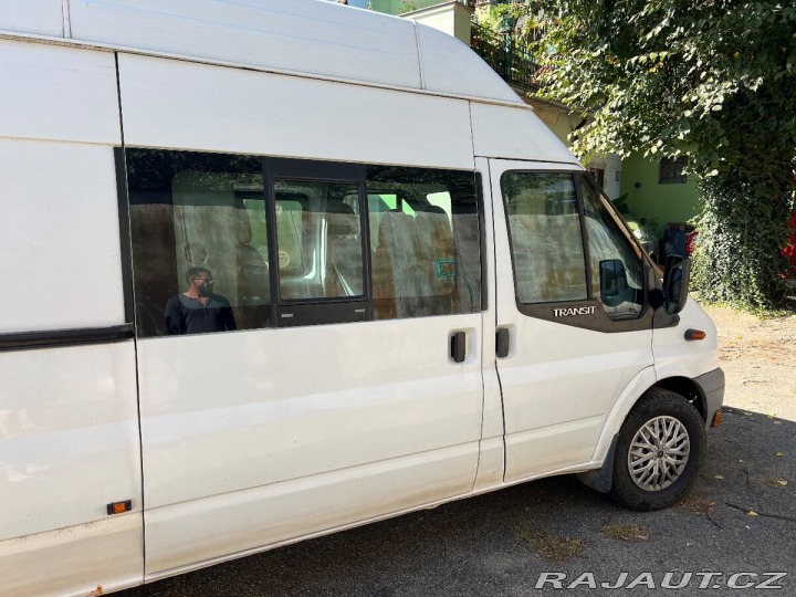 Ford Transit 6 míst 92kW Trend 2012