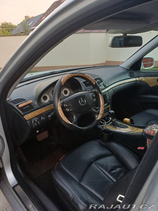 Mercedes-Benz E 2,2 220 CDI, automat, 2 2007