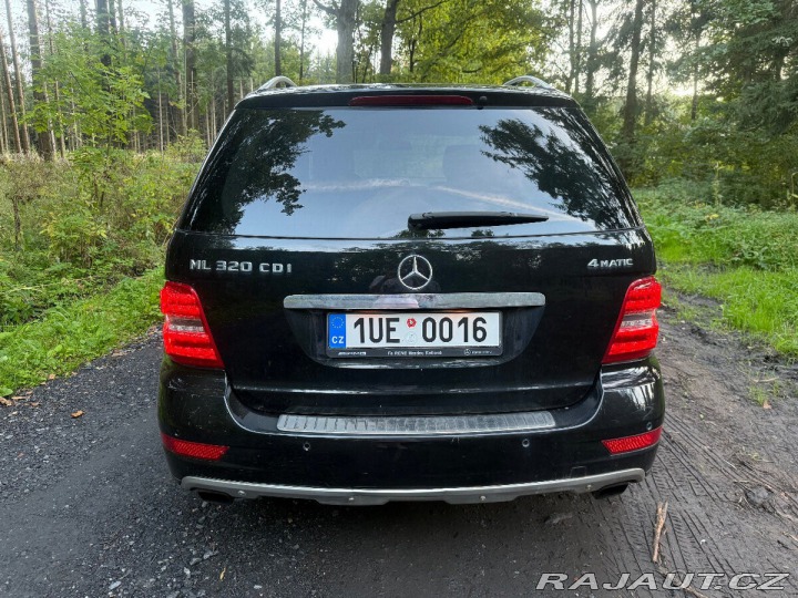 Mercedes-Benz M 2,0 ML 320 CDI (W164) 2008