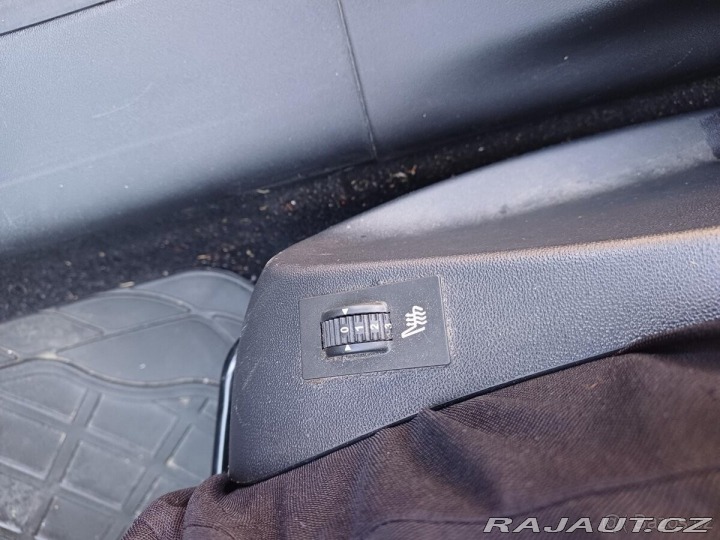Peugeot 2008 1,2   55 tis km 2018