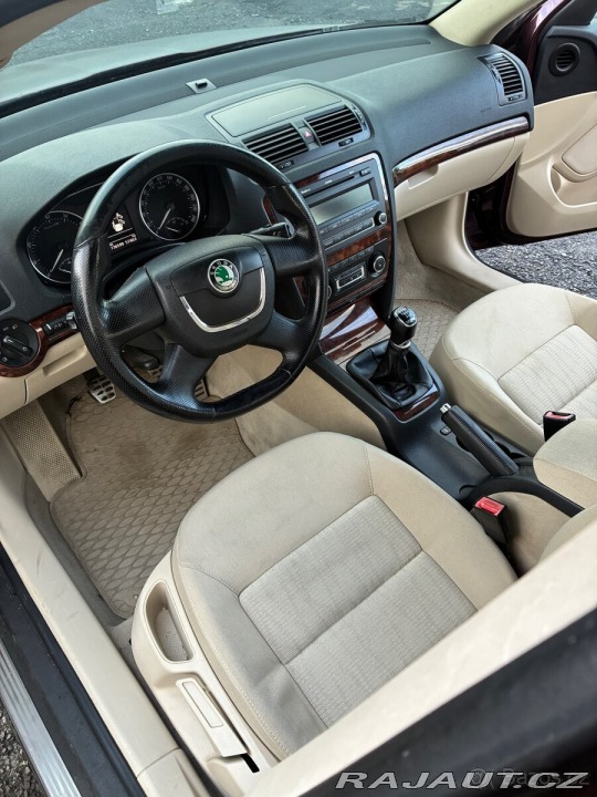 Škoda Octavia 1,6   II FACELIFT MPI 75 2009