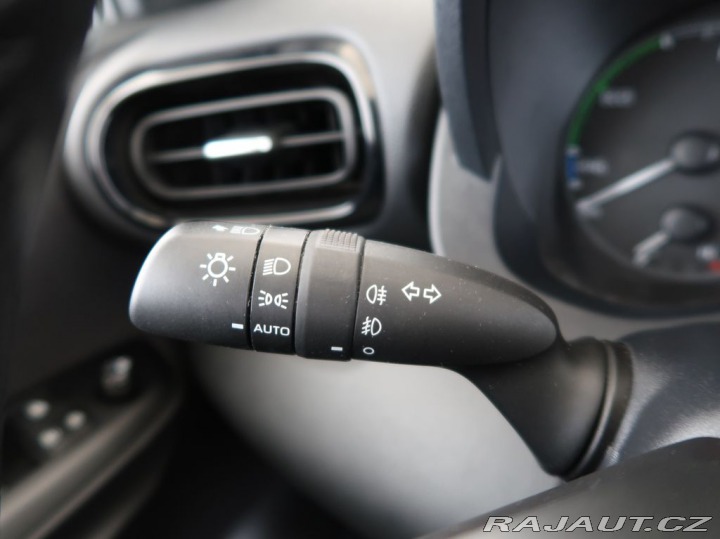 Toyota Yaris 1.5,Hybrid,68KW,CZ,1Maj 2024