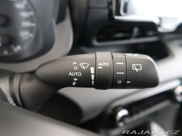 Toyota Yaris 1.5,Hybrid,68KW,CZ,1Maj 2024
