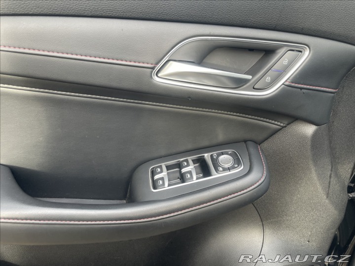 MG Ostatní modely EHS 1,5 PHEV EMOTION 2024
