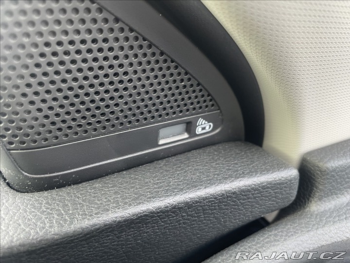 MG Ostatní modely EHS 1,5 PHEV EMOTION 2024