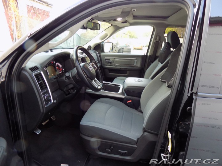 Dodge RAM 1500 5.7 HEMI/CREW CAB/ČR/DPH/ 2022