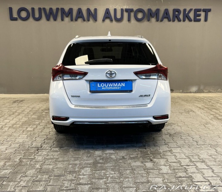 Toyota Auris Valvematic Touring Sports 2016