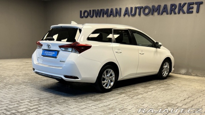 Toyota Auris Valvematic Touring Sports 2016