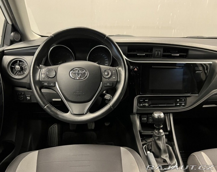 Toyota Auris Valvematic Touring Sports 2016