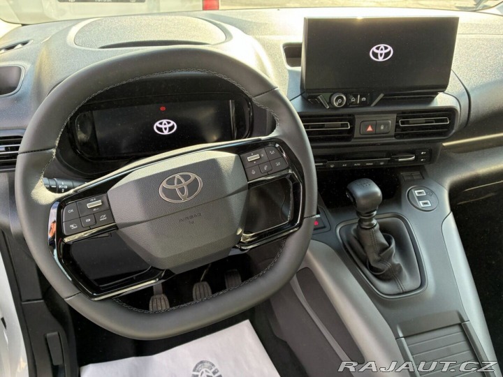 Toyota ProAce City Verso 1,5D-4D Family 130 1800