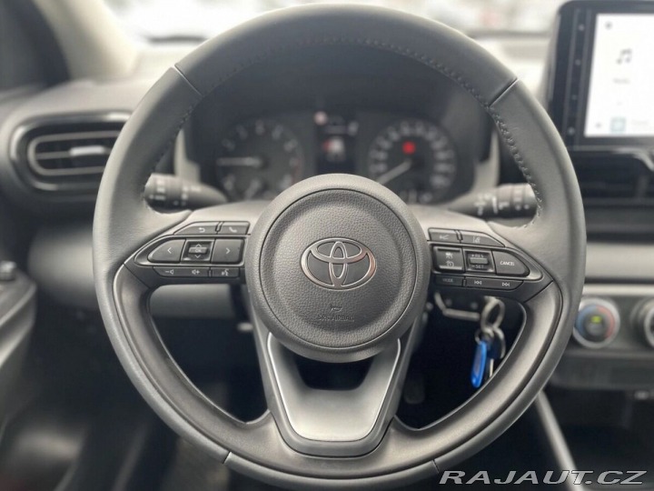 Toyota Yaris 1,5 Hybrid 115 Comfort 1800