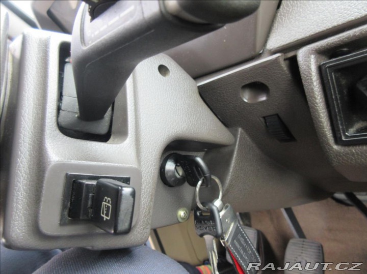 Land Rover Range Rover 3,9 i V8 EFi ,3d,manuál 1991