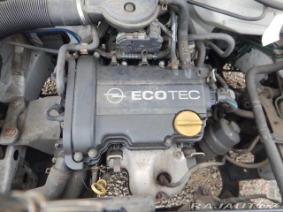 Opel Corsa 1.0 i 43 kw 2001